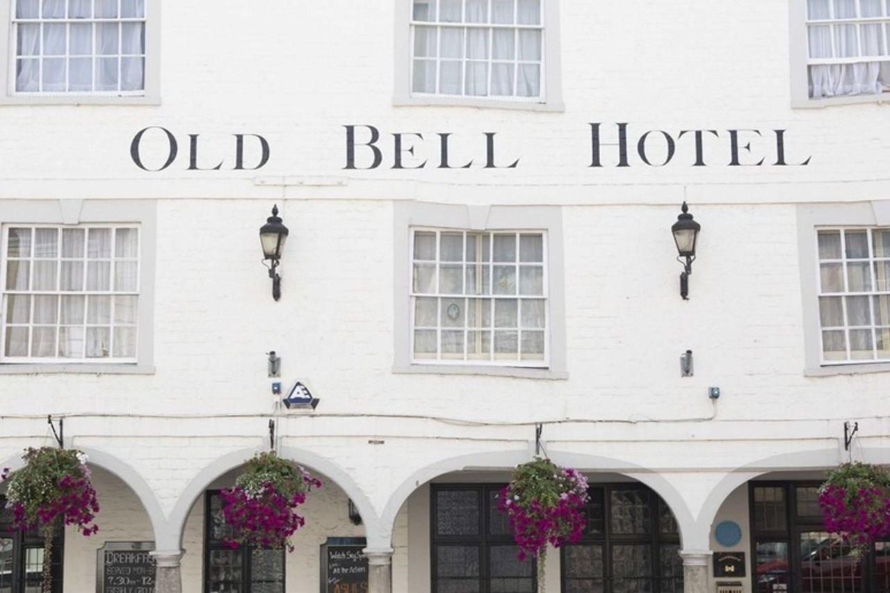 The Old Bell - Warminster Hotel Exterior photo